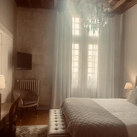 Des Arches エーグ・モルト