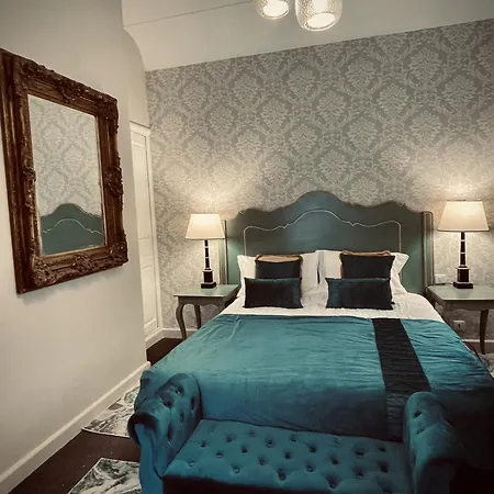 アパート Des Arches エーグ・モルト