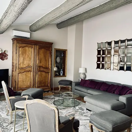 Des Arches * Aigues-Mortes