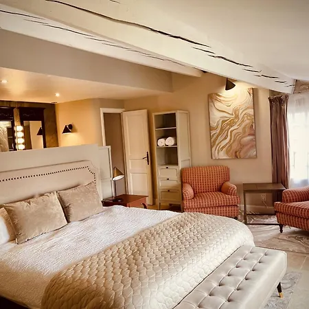 Des Arches Apartment